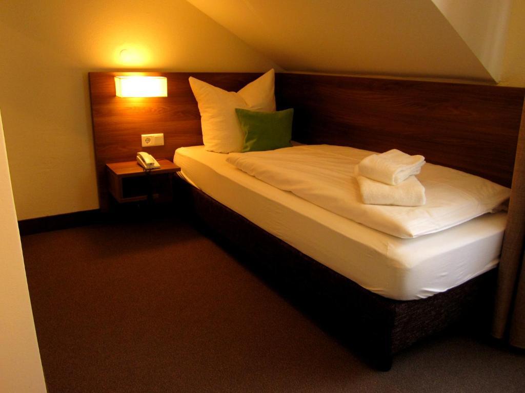 Hotel Adler ไอชเตทท์ ห้อง รูปภาพ