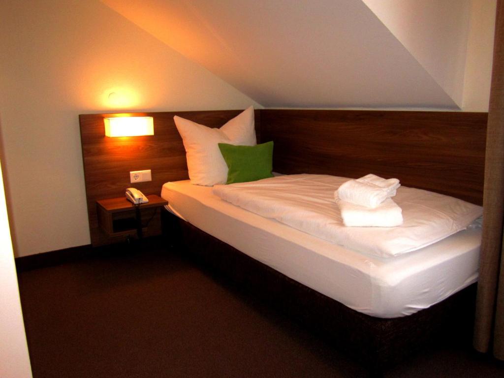 Hotel Adler ไอชเตทท์ ห้อง รูปภาพ